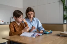 Zadání úlohy matku chlapce popudilo.
