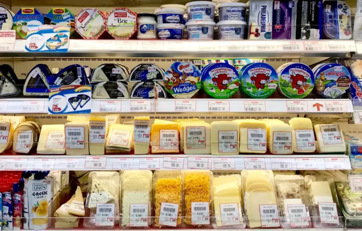 Sýry v supermarketu