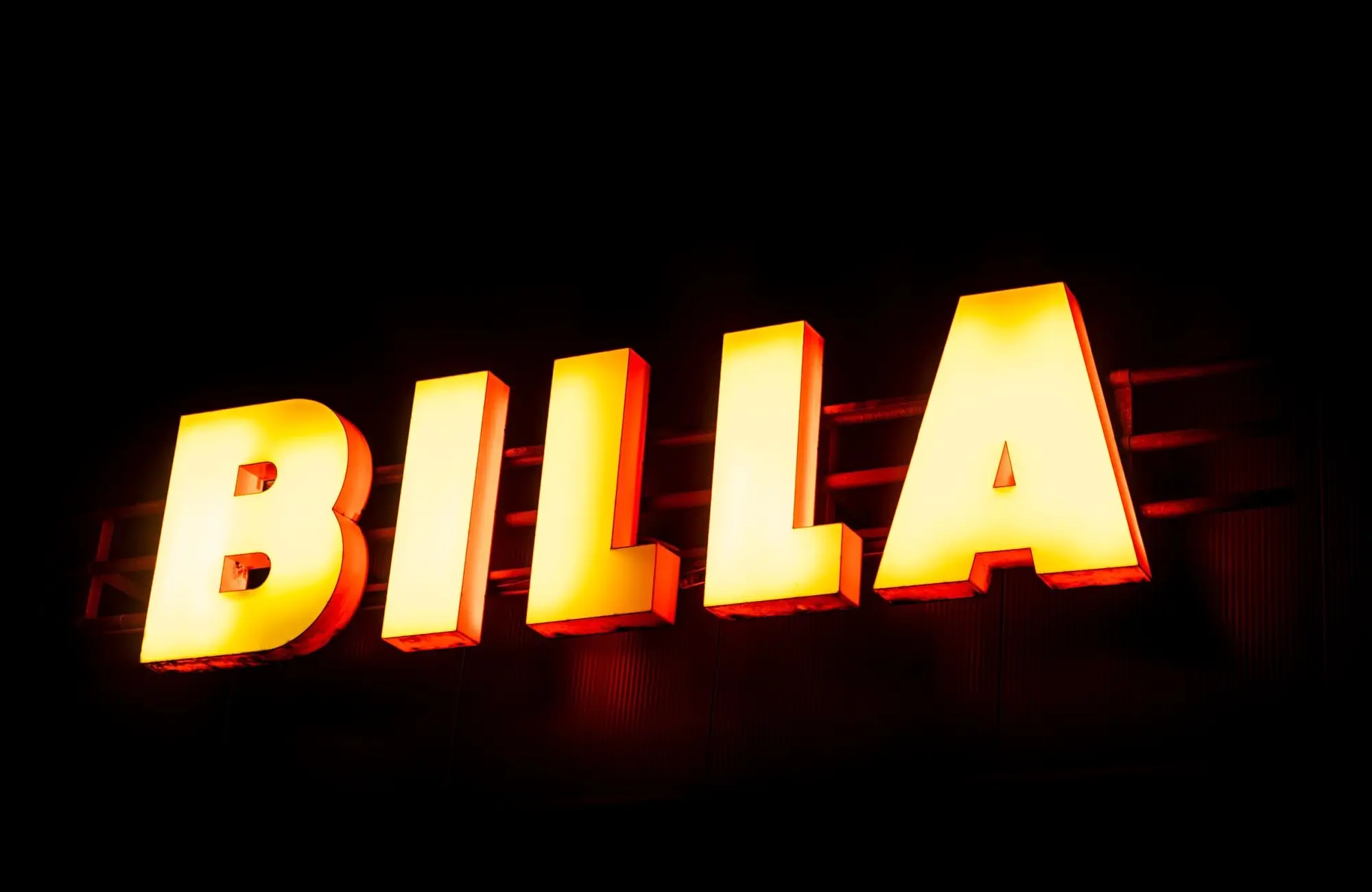 Víte, co se děje v Bille po zavíračce?