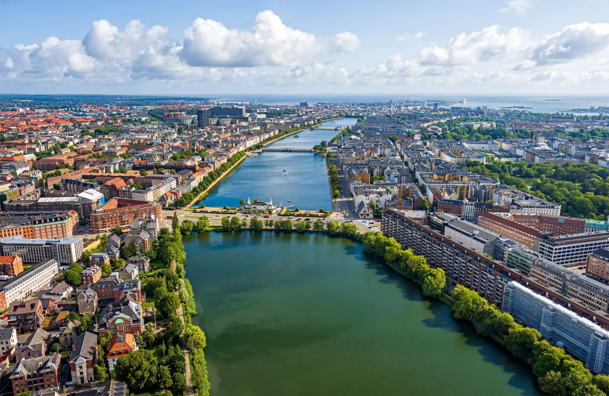 Shutterstock_2444244401 - Techsvět Pohled na Kodaň shora