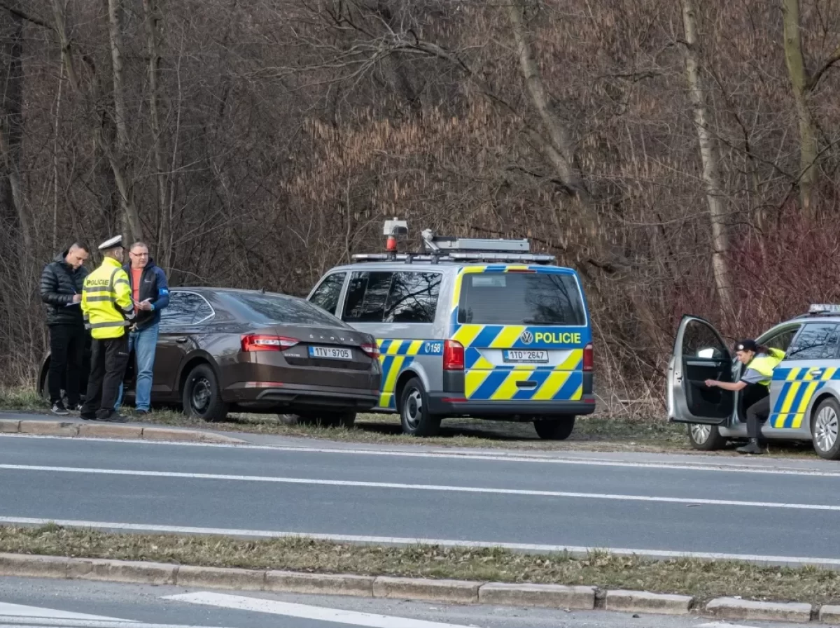 Policie zastavila auto