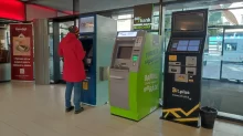 bankomat v obchodním centru