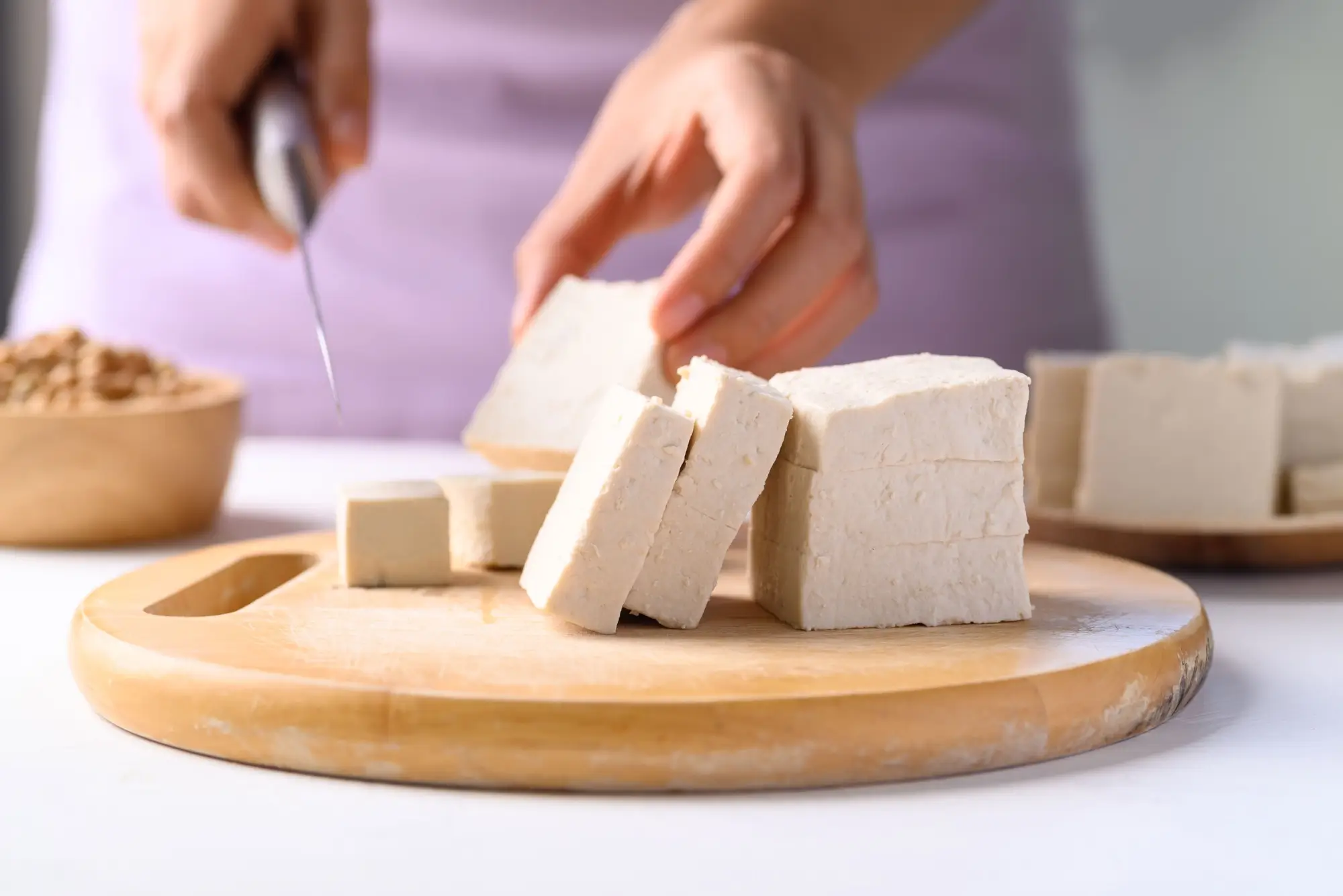 Shutterstock_2110069244 - Techsvět Tofu krájené