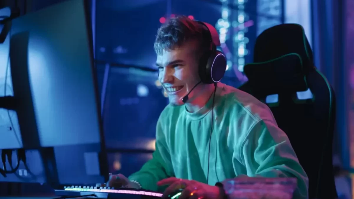Muž u PC