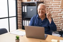 pracující senior