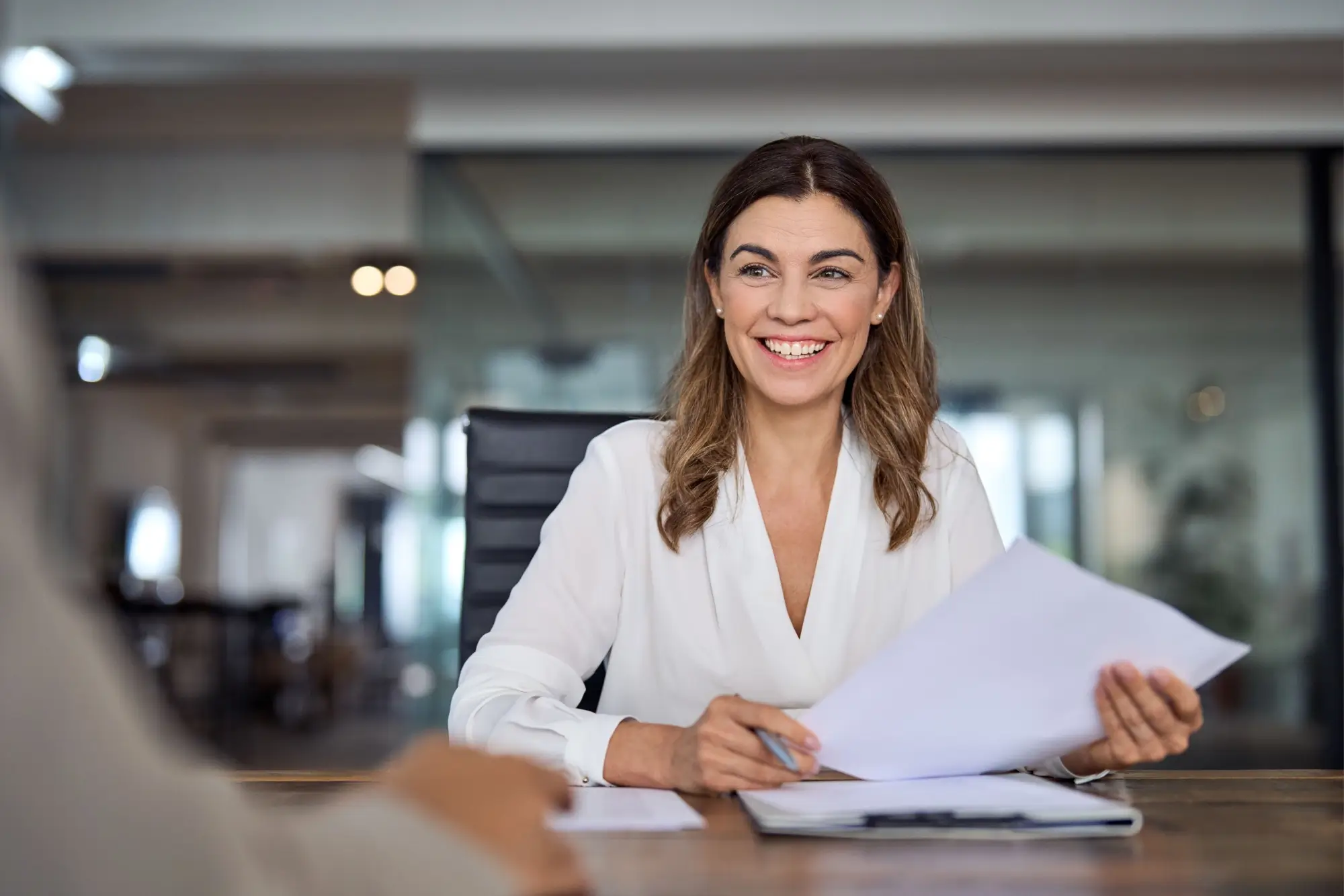 Shutterstock_2353012871 - Techsvět Žena na pracovním pohovoru