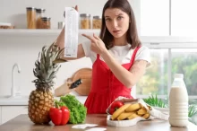 žena s účtenkou