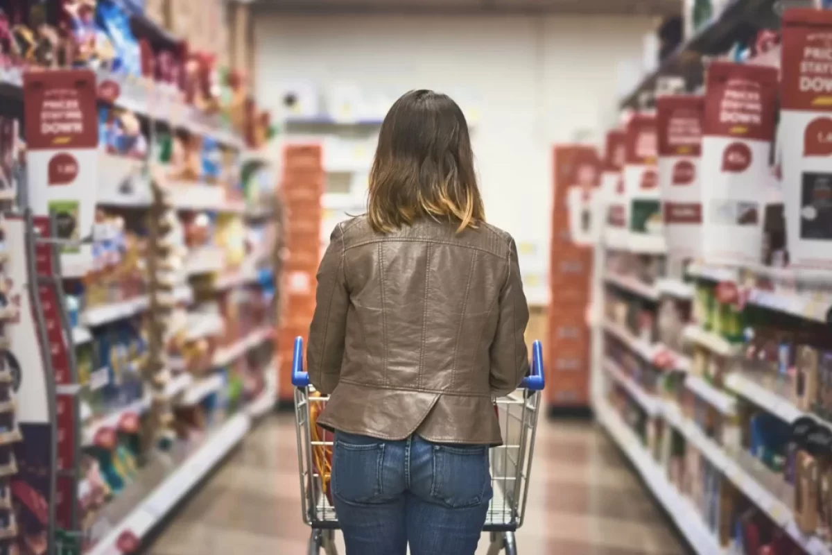 Po nocích se v supermarketech dějí věci!