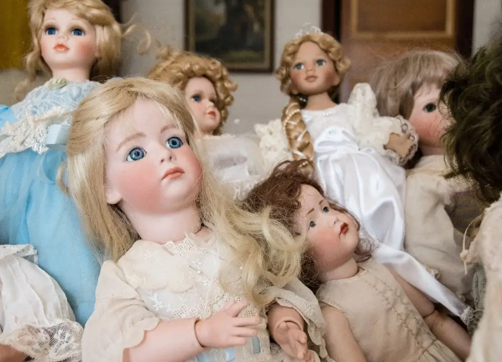 Porcelánové panenky bývaly v minulosti velmi oblíbené - Techsvět porcelánové panenky