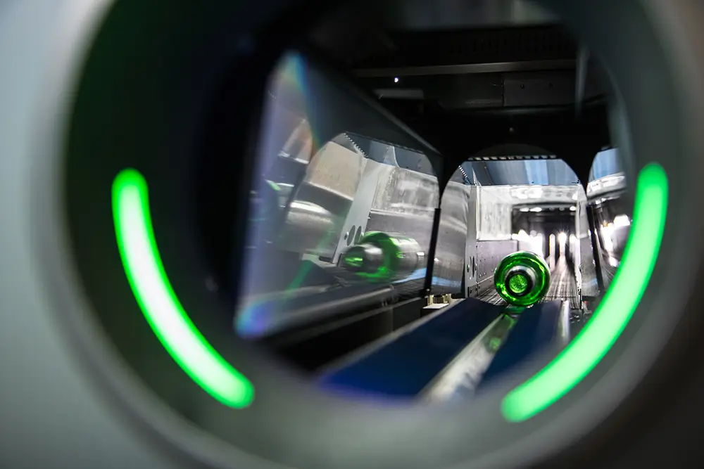 Ne všechny lahve jsou v Čechách vratné.-1 - Techsvět automat na vratné lahve