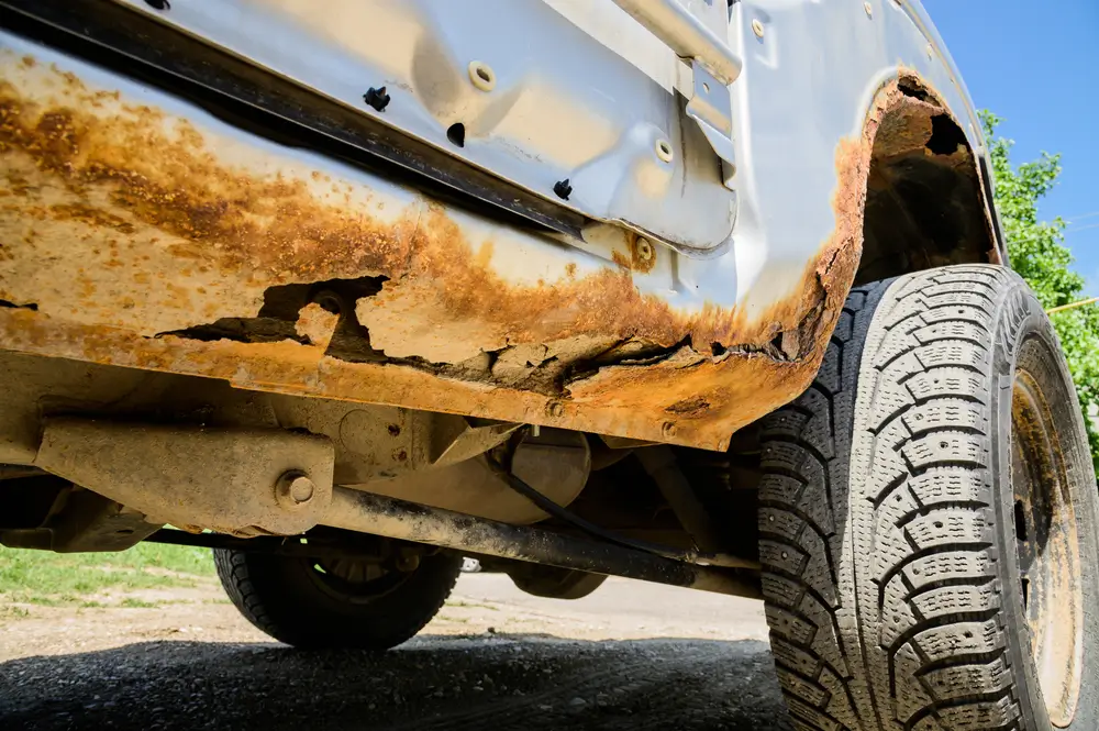 Rez na nosných částech auta je na STK problém - Techsvět Zrezlé auto