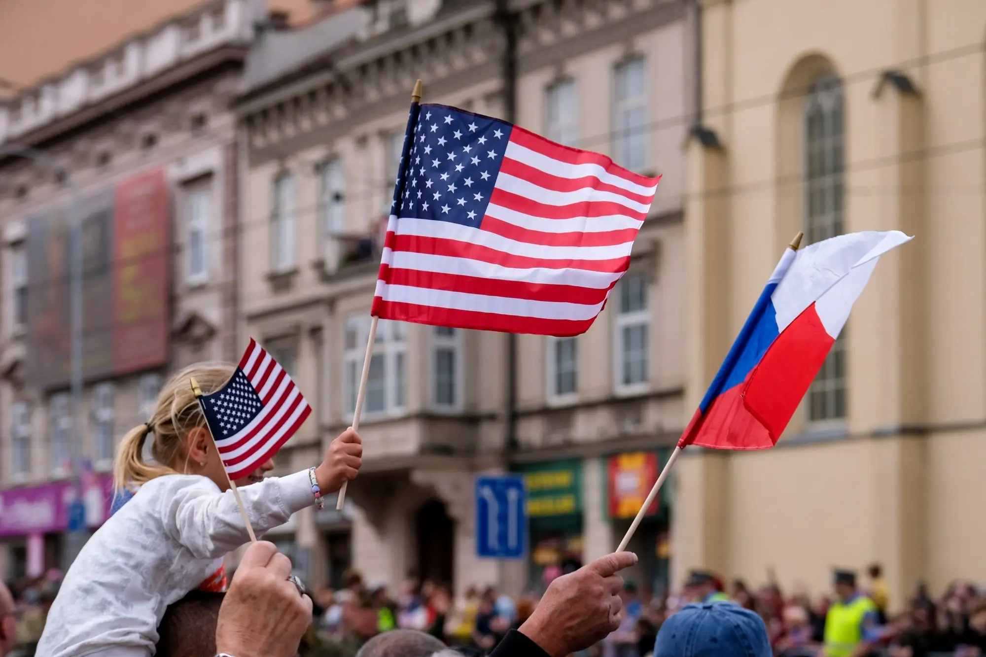 česká a americká vlajka