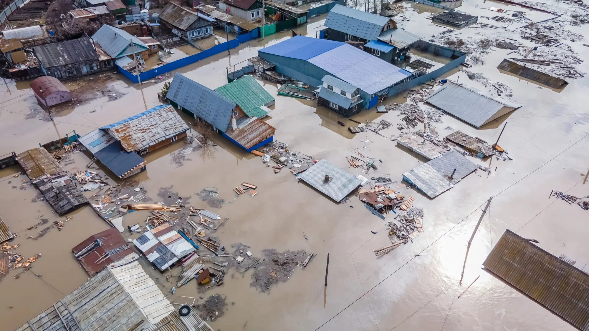 Letošní tsunami má překonat zkázu z roku 2011.