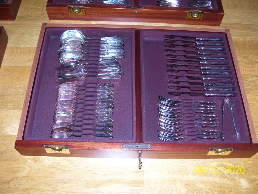 vyjimecna-souprava-stribrnych-priboru-pro-12-osob-zn-wilkens-88018589 - Techsvět