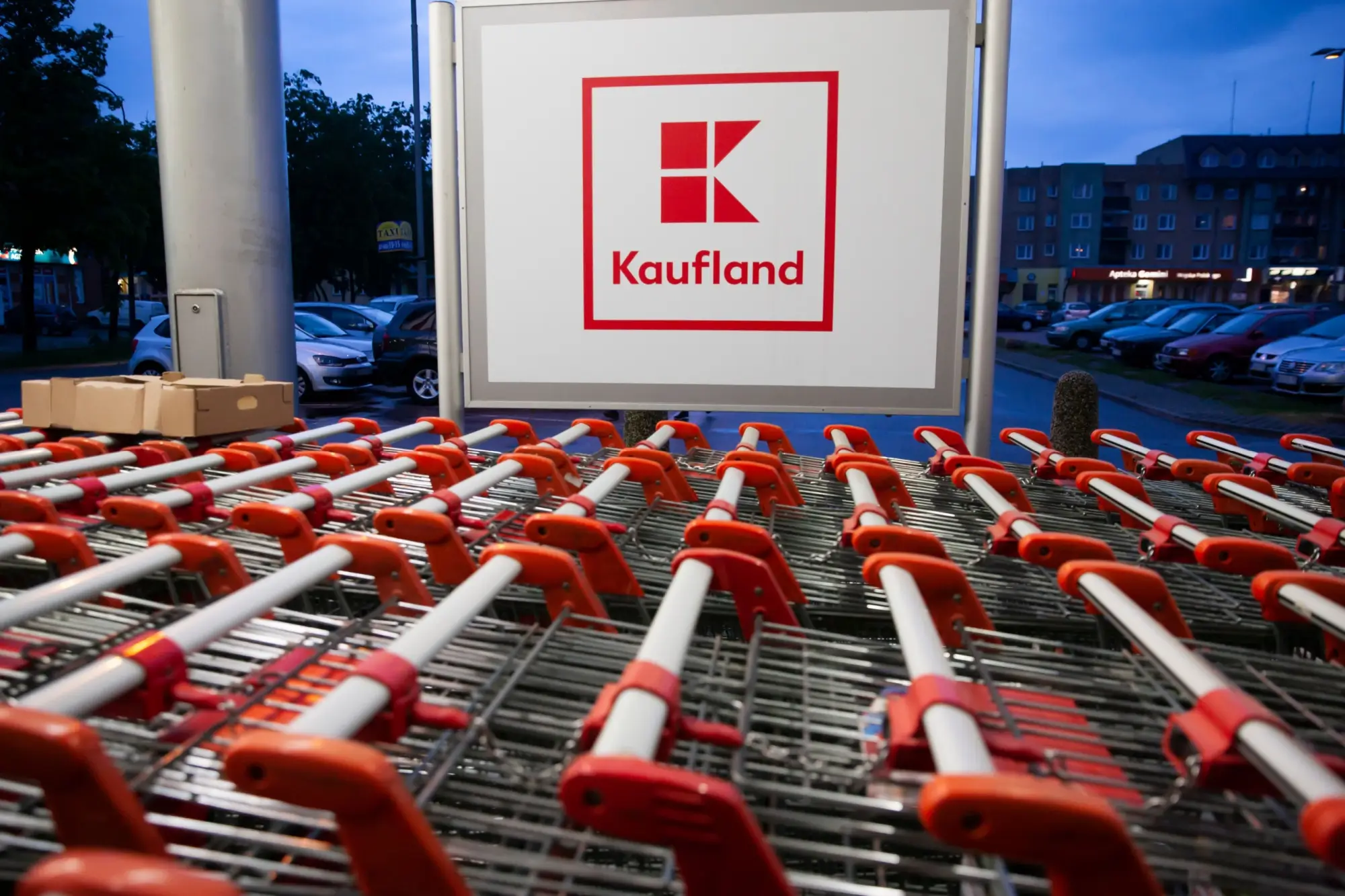 Kaufland cedule a košíky