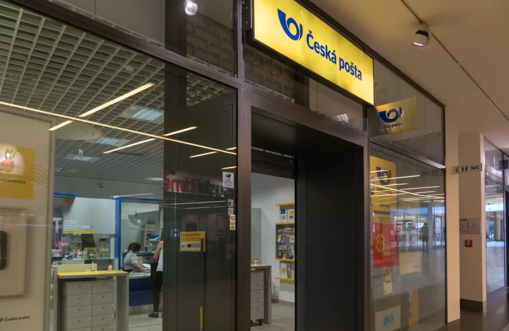 Česká pošta od vás již žádné kolky nevykoupí. - Techsvět Česká pošta