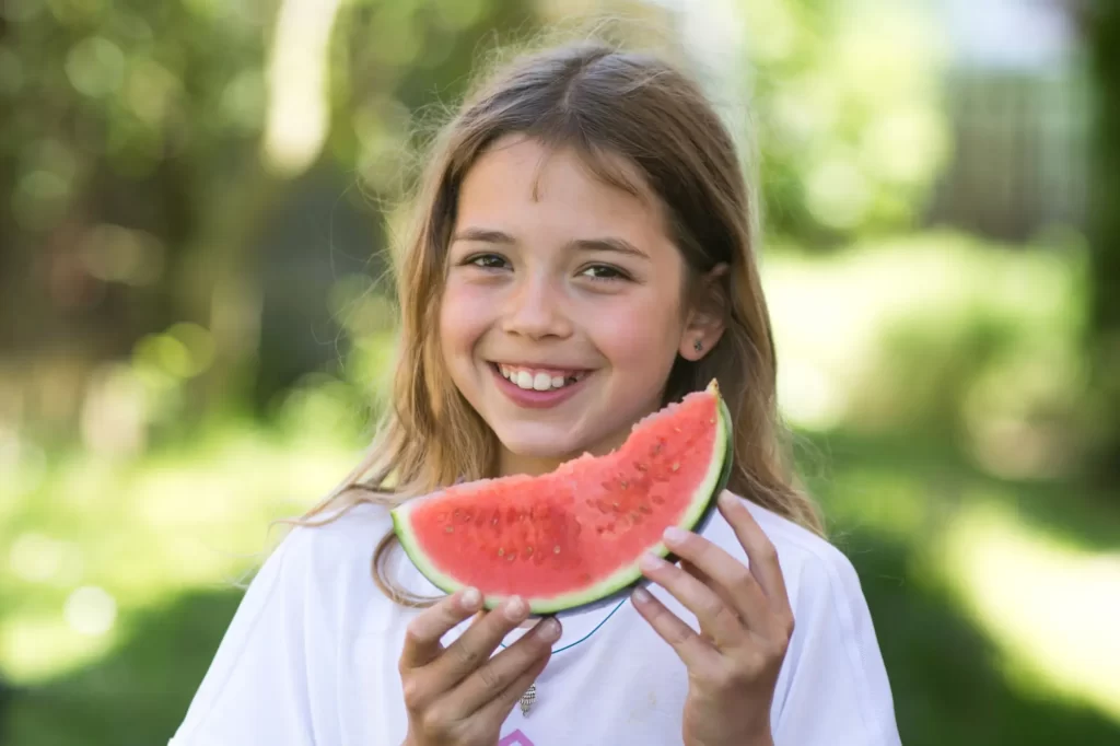 Shutterstock_1990123373 - Techsvět Na melouny se stály dlouhé řady.