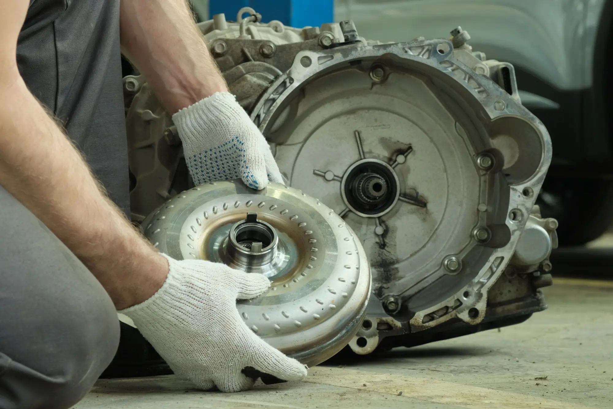 - Techsvět Mechanik mění setrvačník