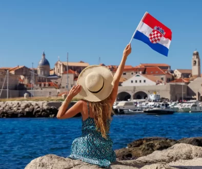 Žena s chorvatskou vlajkou