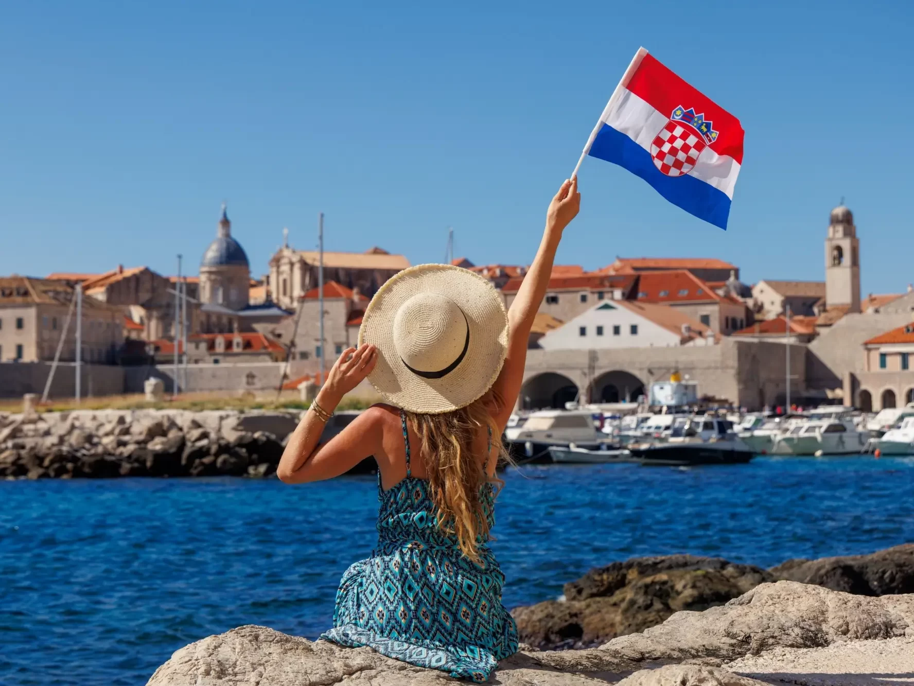 Žena s chorvatskou vlajkou