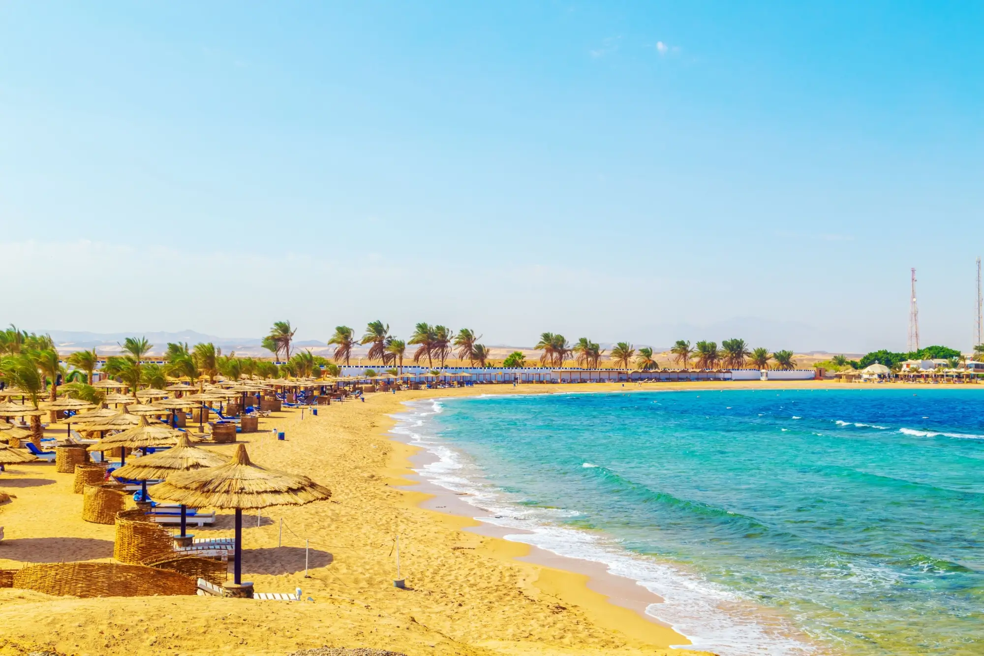 Shutterstock_2392062375 - Techsvět Písečná pláž v Egyptě