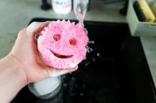 Magická houbička Scrub Daddy