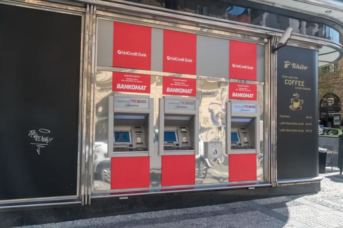 bankomaty unicredit