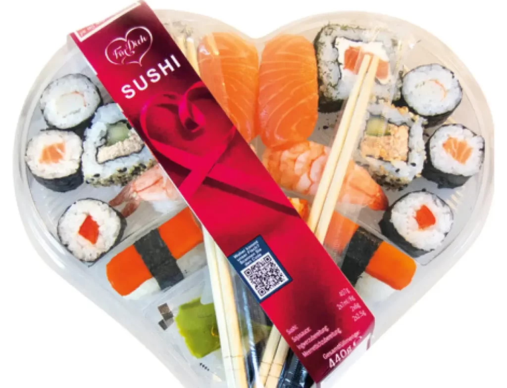 V nabídce z Lidlu je nyní i toto velké srdce ze sushi.