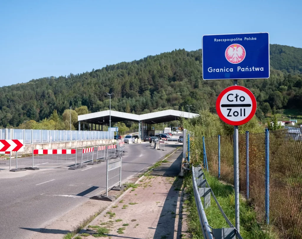 tank3 - Techsvět Pohled na hraniční přechod mezi Českou republikou a Polskem.
