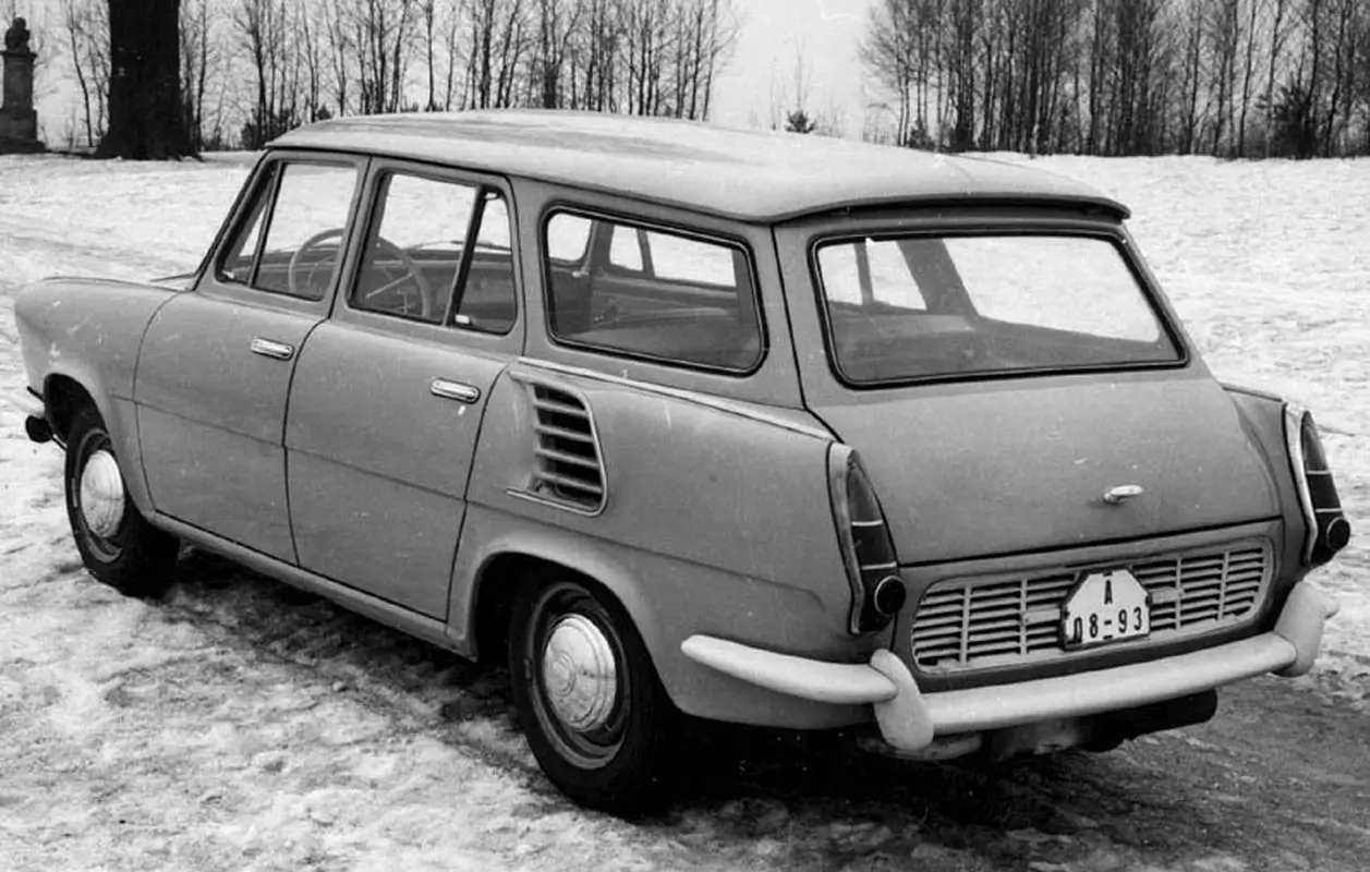 4567474 - Techsvět Škoda 1 000 MB kombi