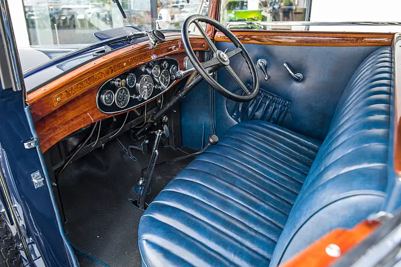 800_2018______181025_skoda_860_interior_2 - Techsvět interiér Škoda 860