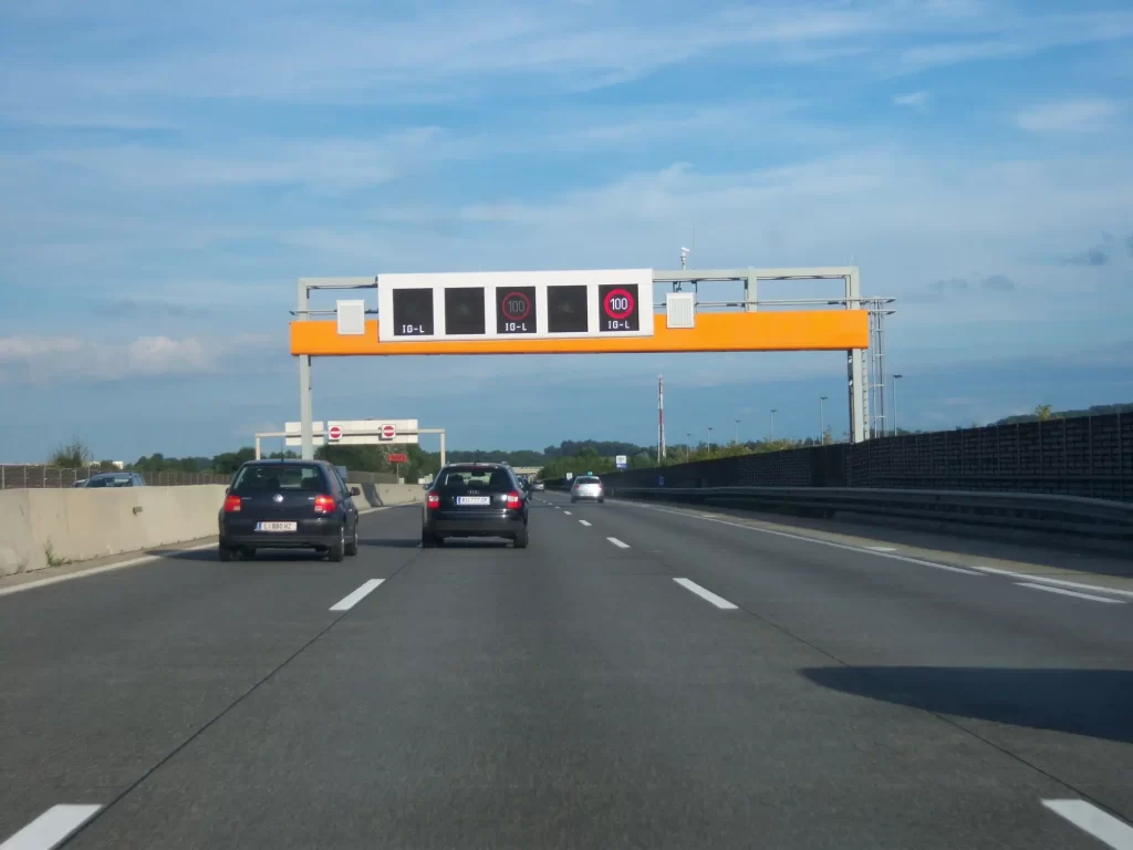 A1_Feinstaub - Techsvět značka IG-L na rakouské dálnici
