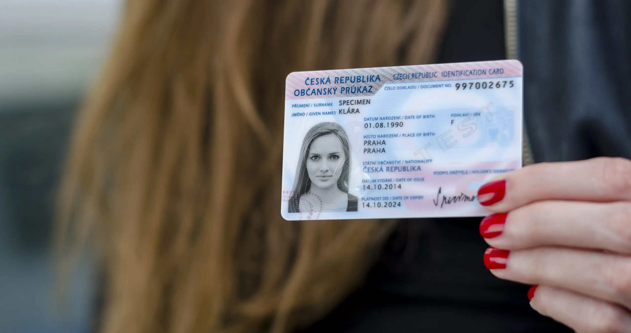 Doživotní řidičský průkaz končí: Od nynějška si ho budete muset po 10 letech udělat znovu
