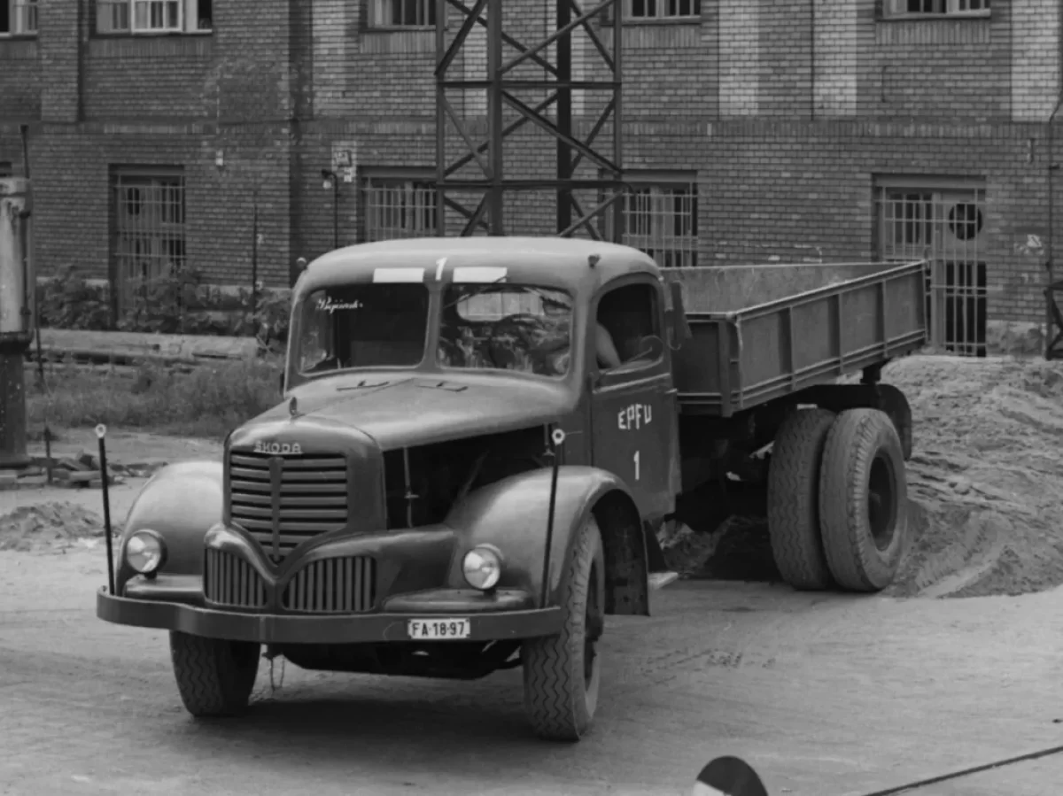 škoda 706 r