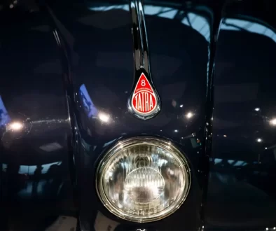 Tatra 87