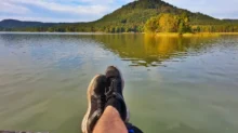 jezero muž na molu