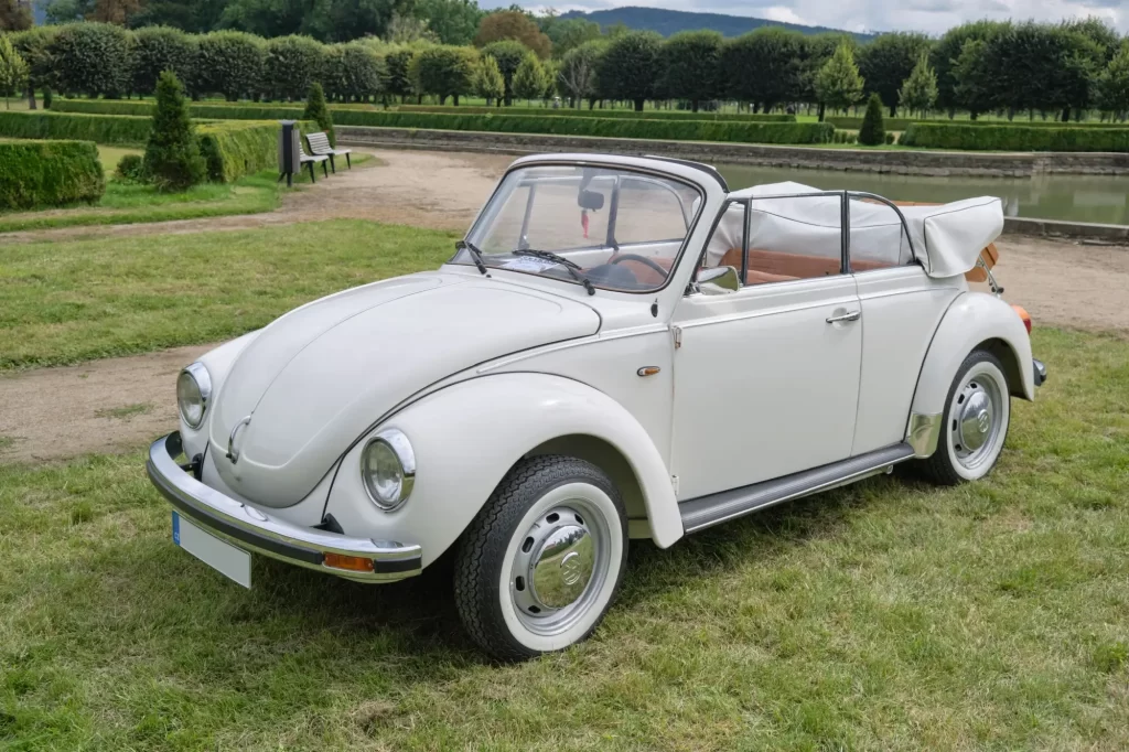 Sběratelský kousek VW Brouka jako kabriolet - Techsvět VW Brouk kabriolet