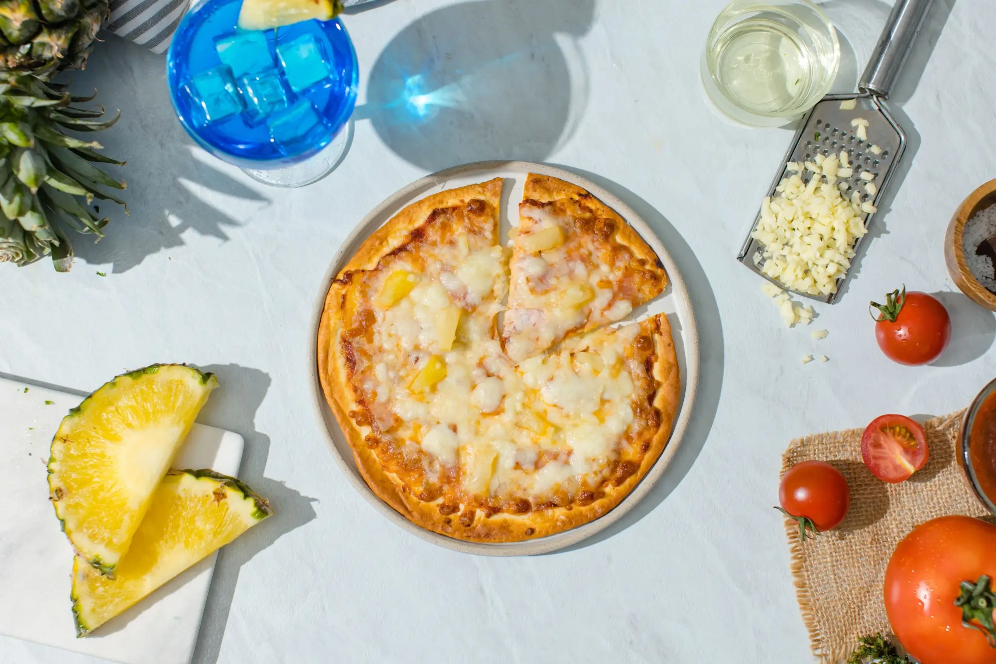 Shutterstock_2286274391 - Techsvět Pizza Hawaii