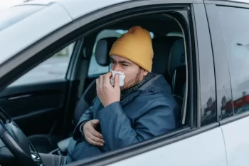 Nemocný muž za volantem