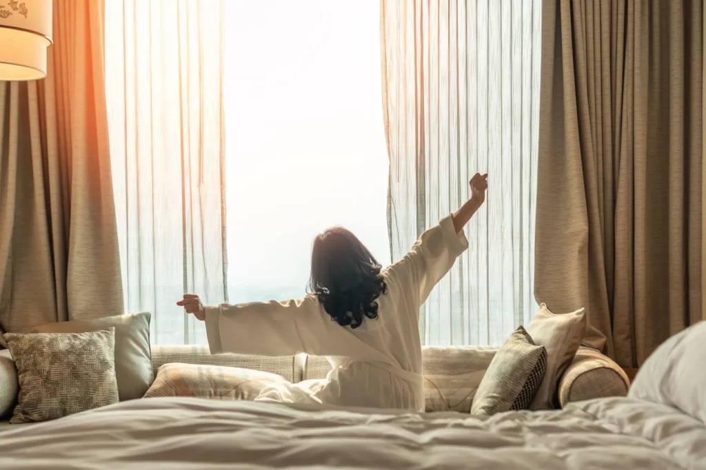 - Techsvět žena vstává na hotelu