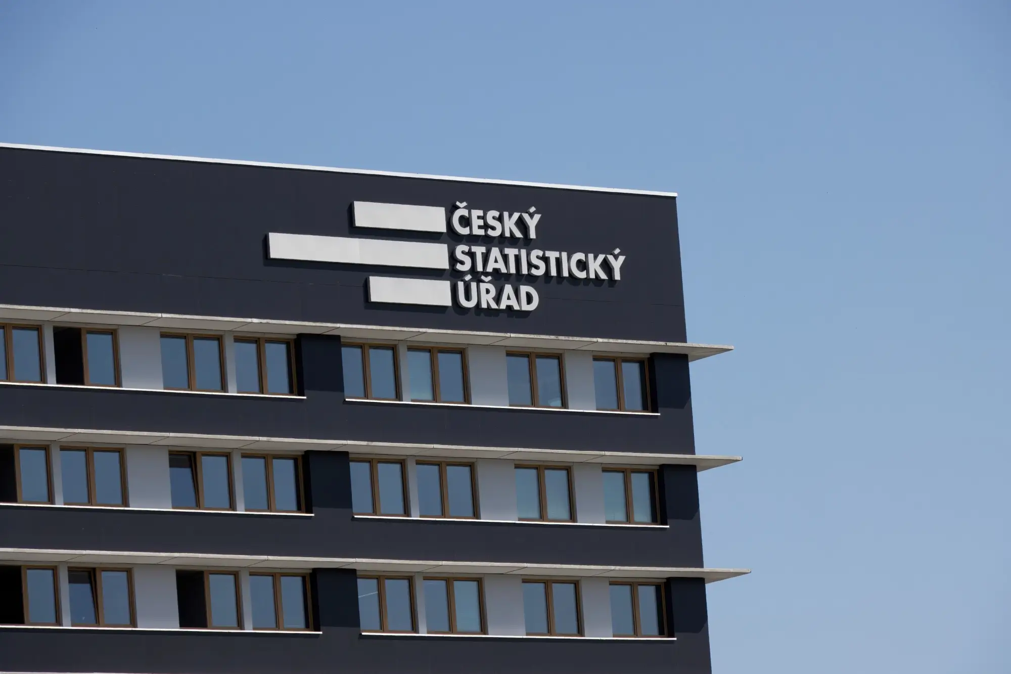 Shutterstock_2497138375 - Techsvět ČSÚ