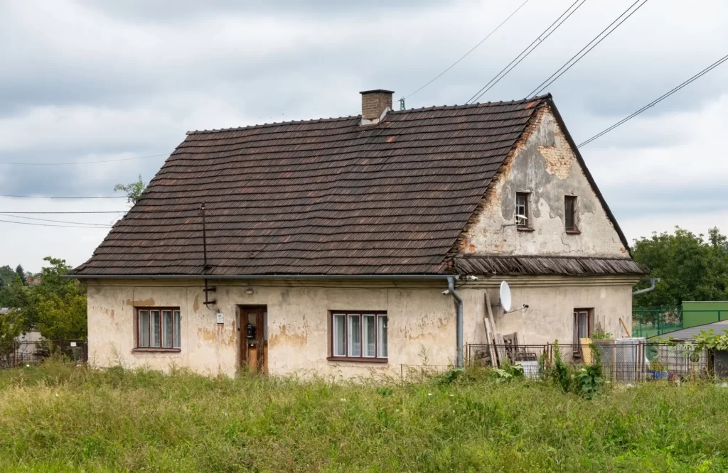 Dotace lze využít na rekonstrukci starého domu po babičce. - Techsvět Starý dům