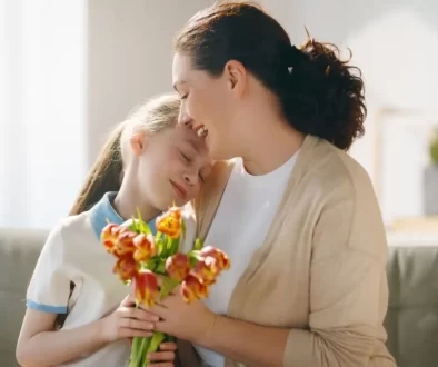 Dívka s maminkou