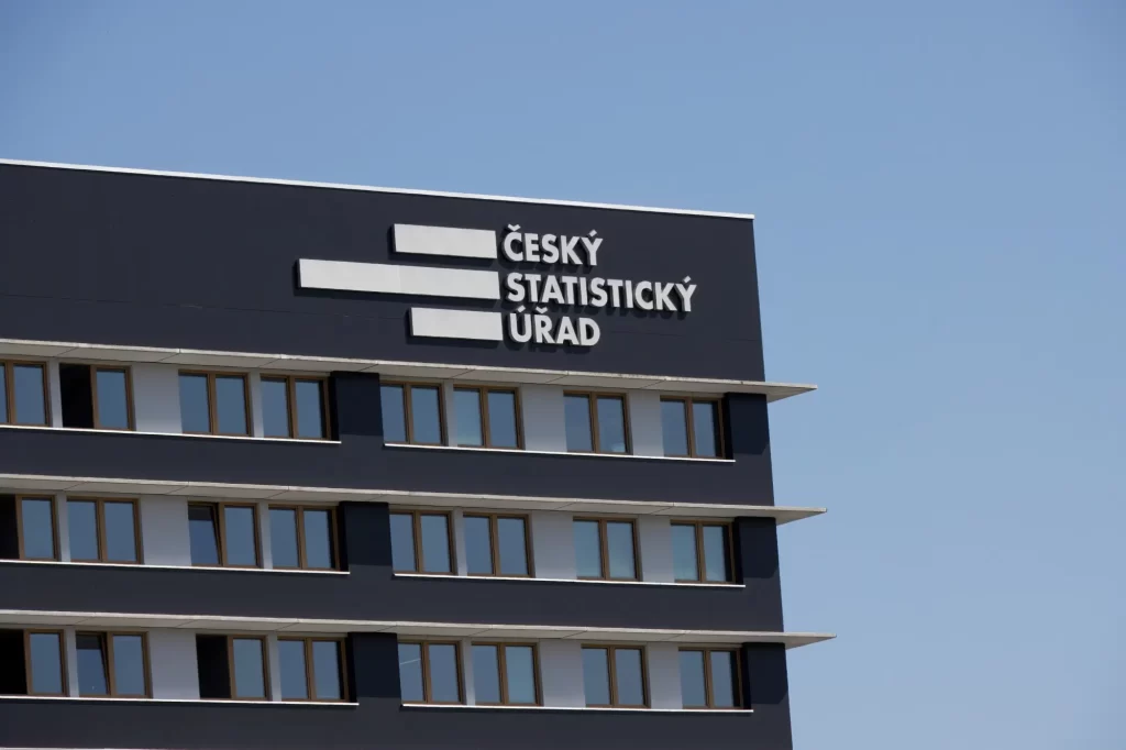 Shutterstock_Cry2 - Techsvět budova čsu