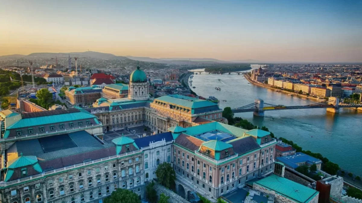 Budapešť