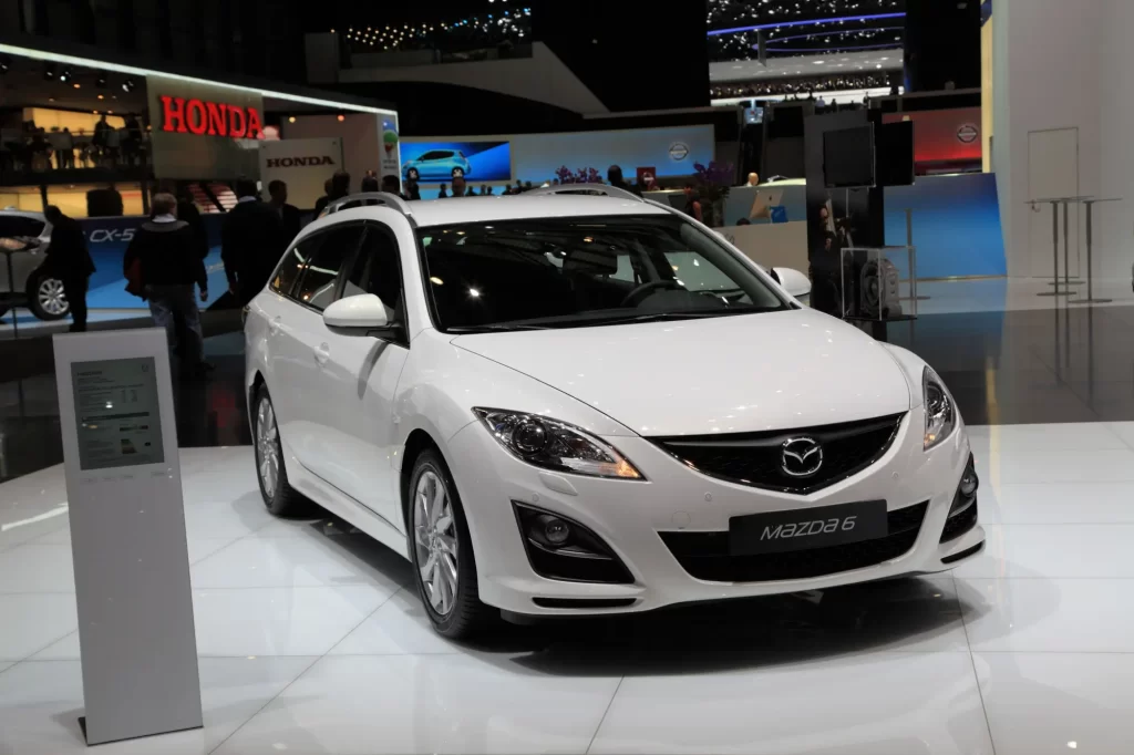 Shutterstock_maz1 - Techsvět Mazda 6