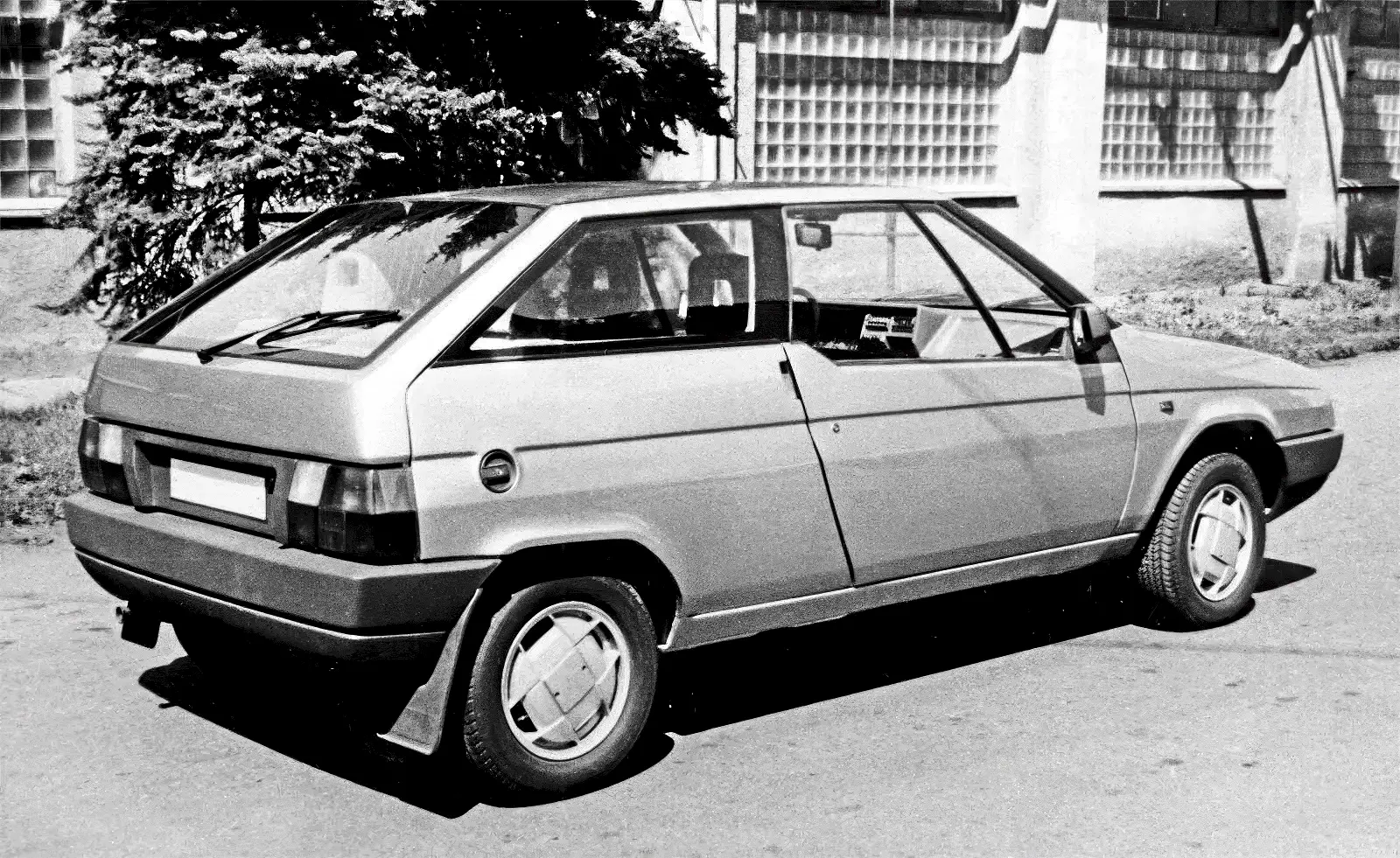 TPAI_Clipboard_9014695fd2c4b541ccb6468f34c28aa7-topaz-upscale-1x 1 - Techsvět Favorit Coupé prototyp
