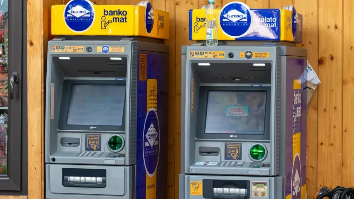 Dva bankomaty Euronetu