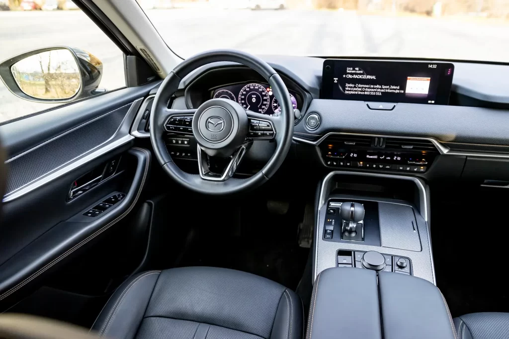 - Techsvět Mazda CX-60
