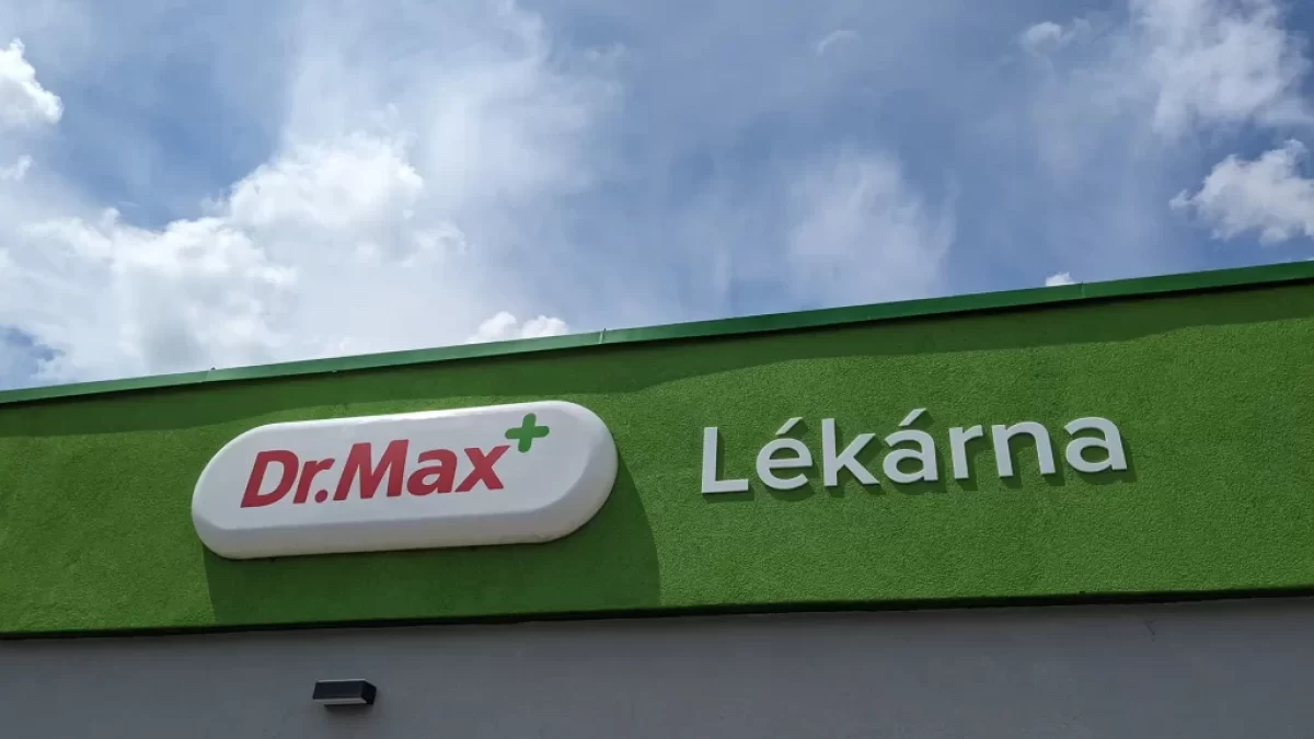 logo lékárny Dr.Max